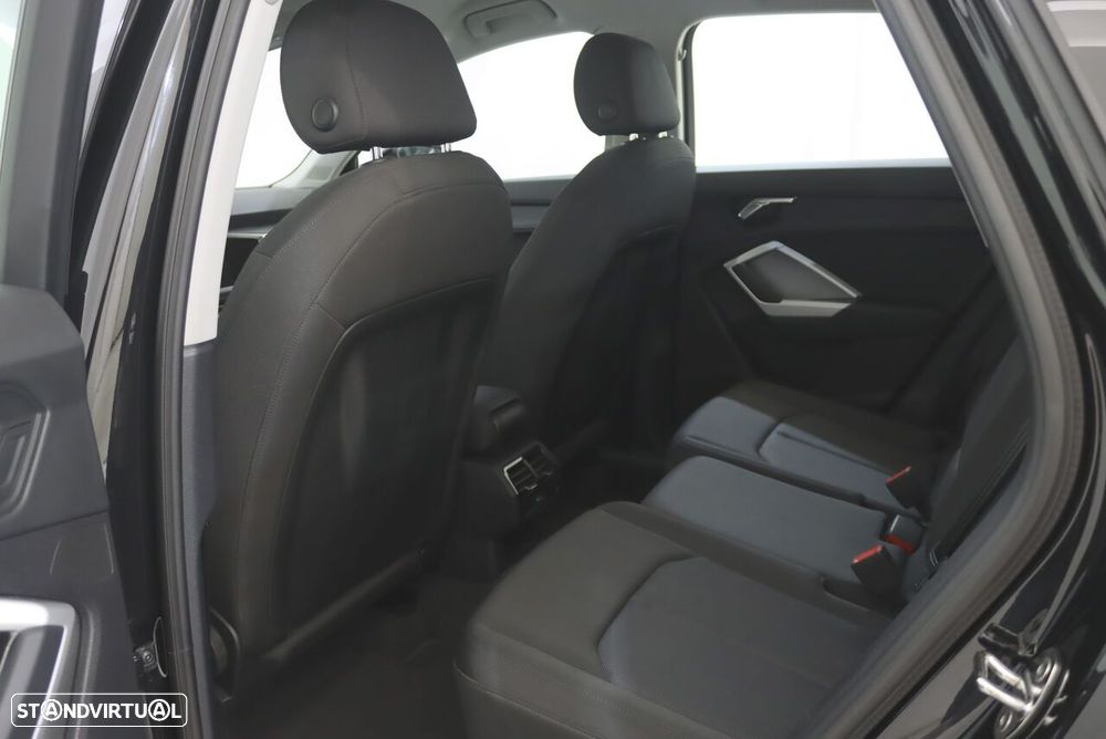 Audi Q3 45 TFSIe S tronic - 13