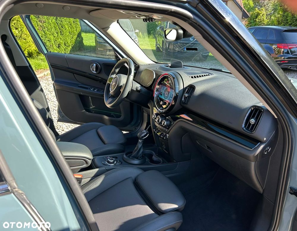 MINI Countryman Cooper SE All4 Essential Trim - 8