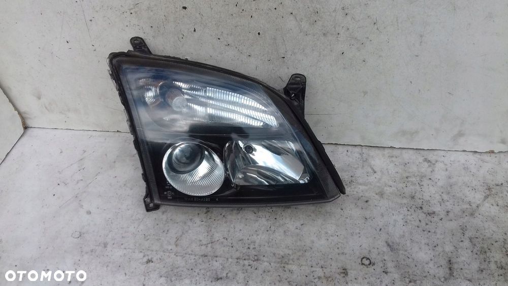 LAMPA PRAWY PRZÓD PRZEDNIA OPEL VECTRA C SIGNUM 02-05 - 1