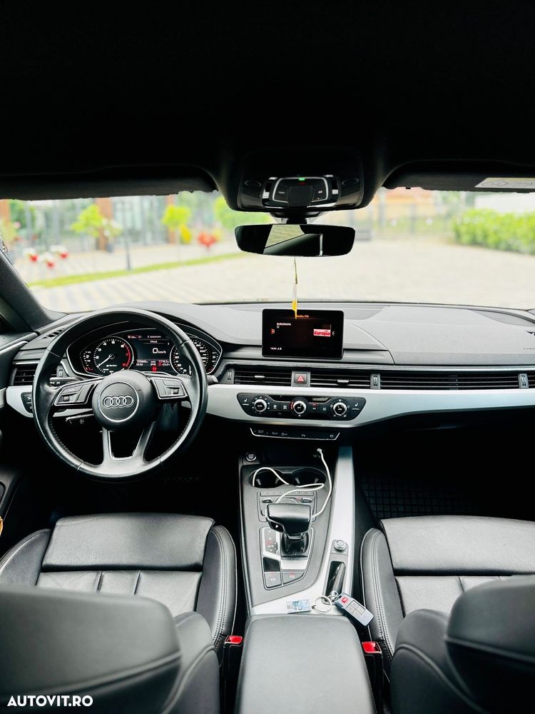 Audi A5 Coupe 2.0 40 TFSI S tronic Design - 7