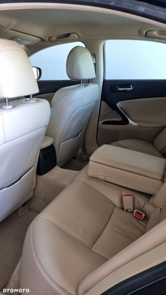 Lexus IS 250 Comfort - 14
