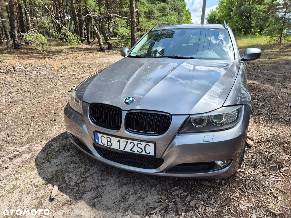 BMW Seria 3 320i - 1