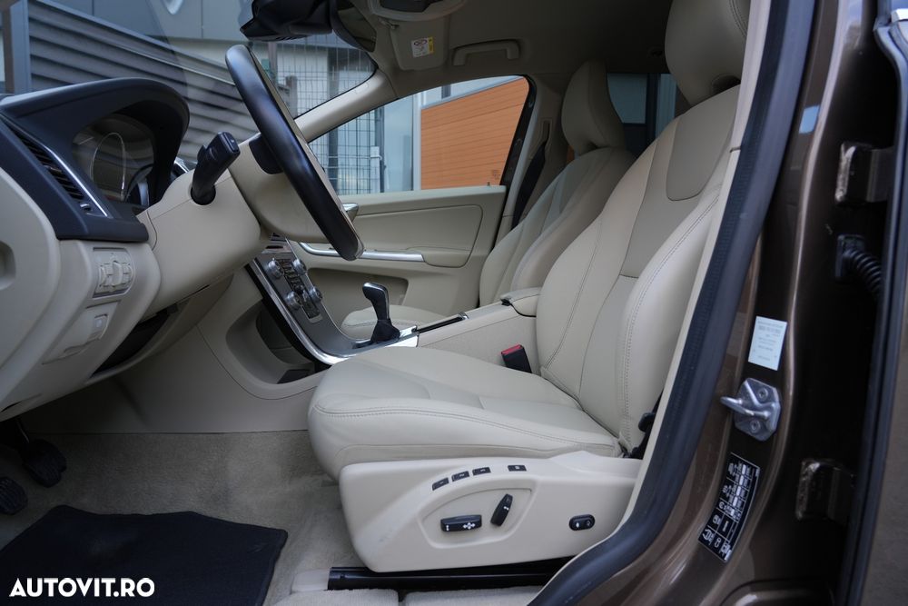 Volvo XC 60 D4 Summum - 9