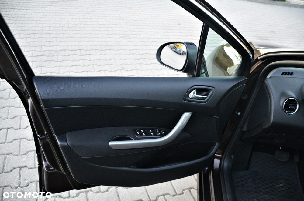 Peugeot 308 - 16