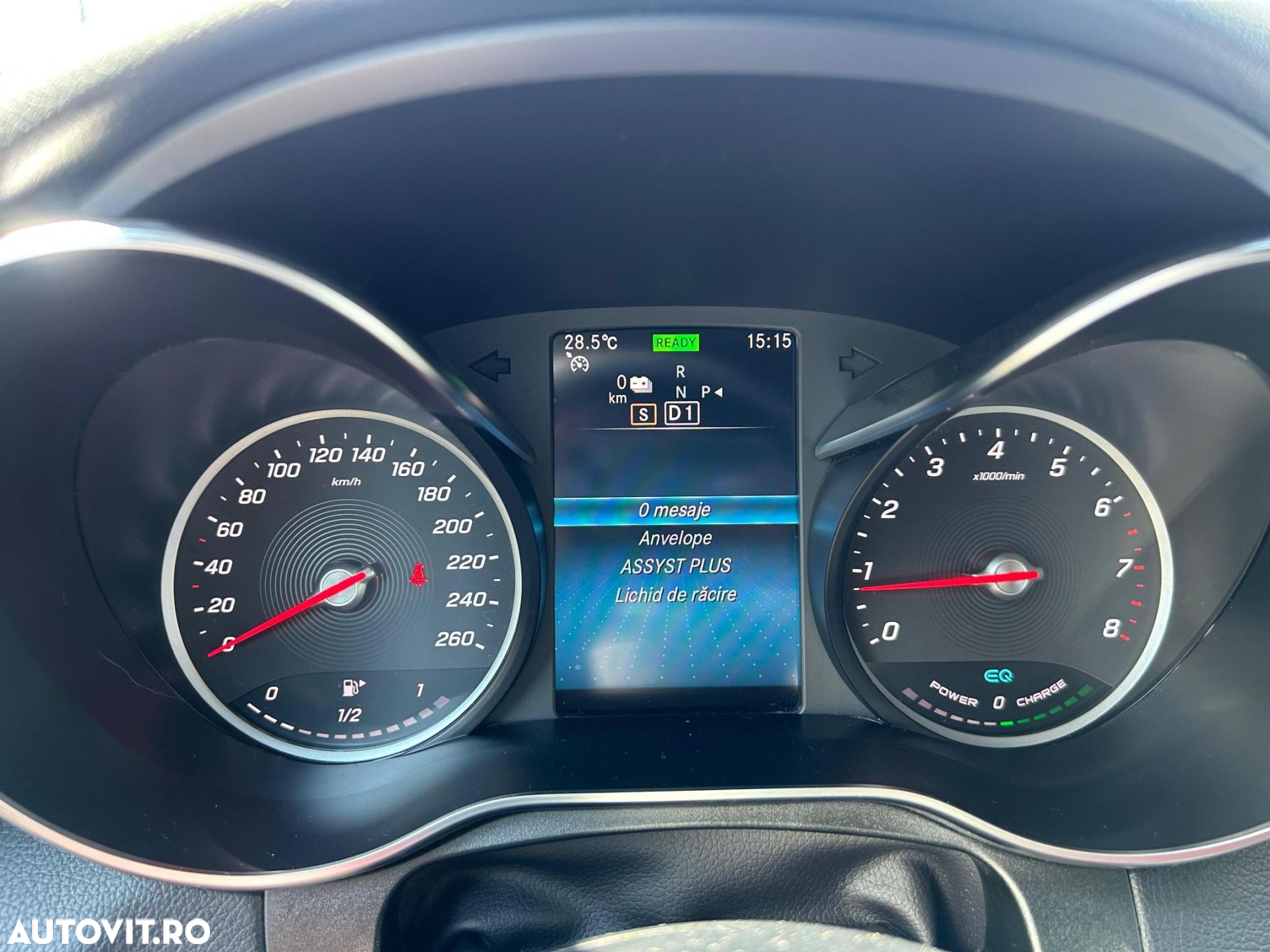 Mercedes-Benz GLC 300 e 4Matic 9G-TRONIC AMG Line - 11