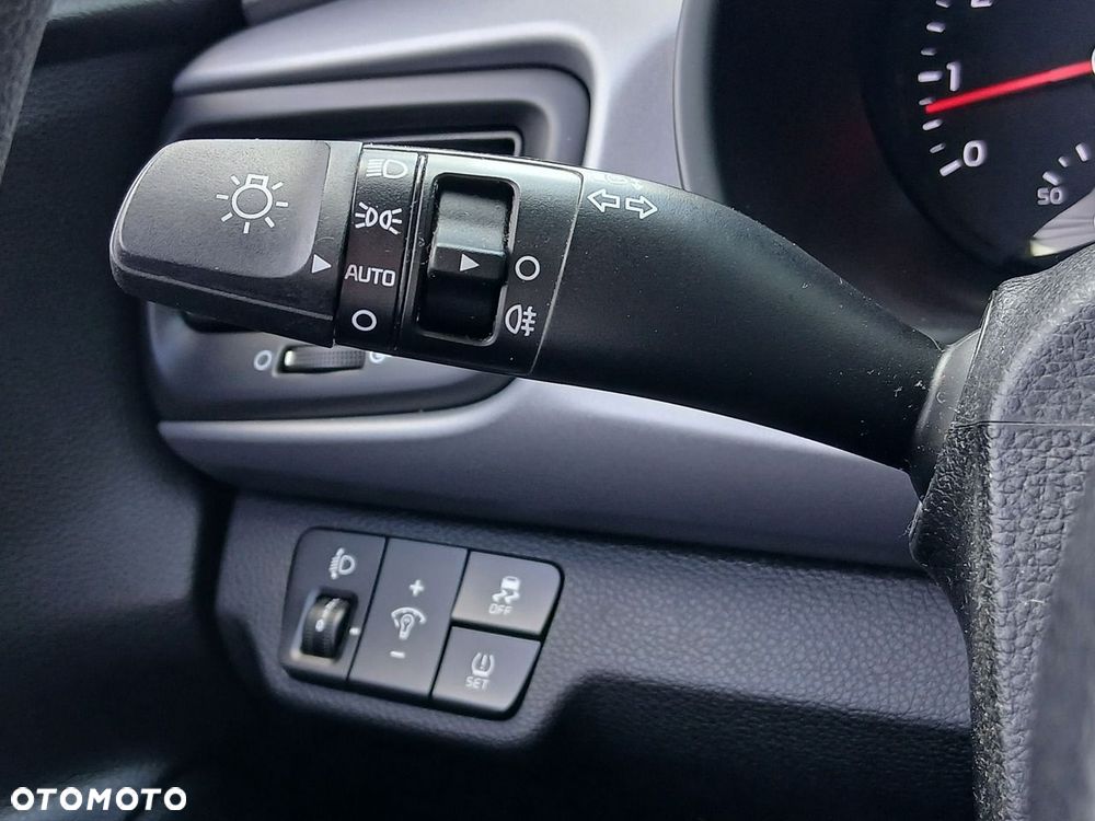 Kia Rio 1.2 M - 29