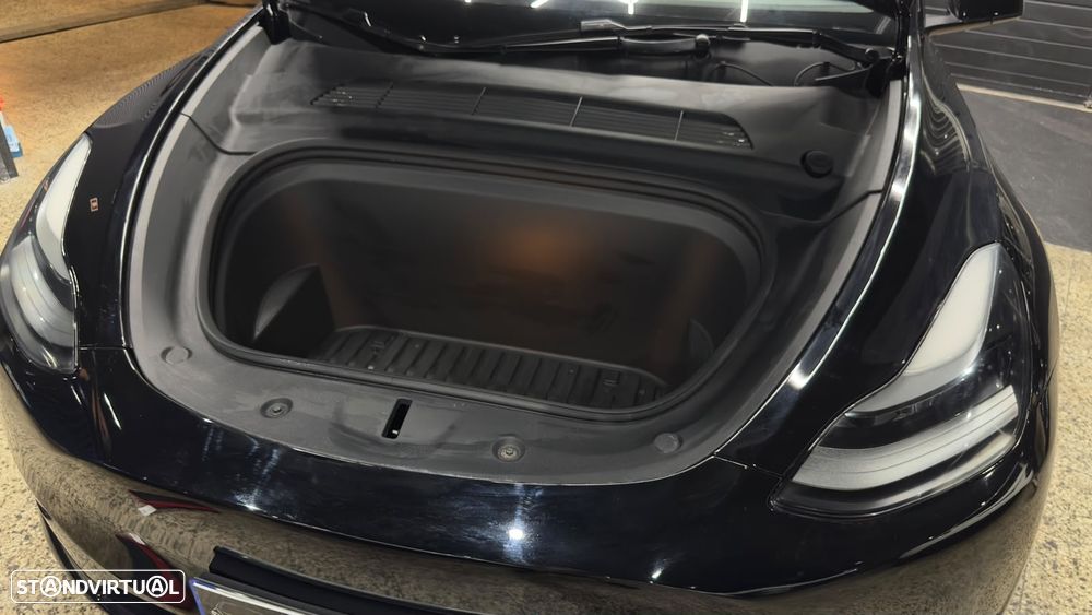 Tesla Model Y RWD - 55