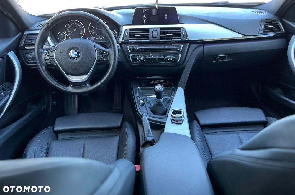 BMW Seria 3 318d Sport Line - 20