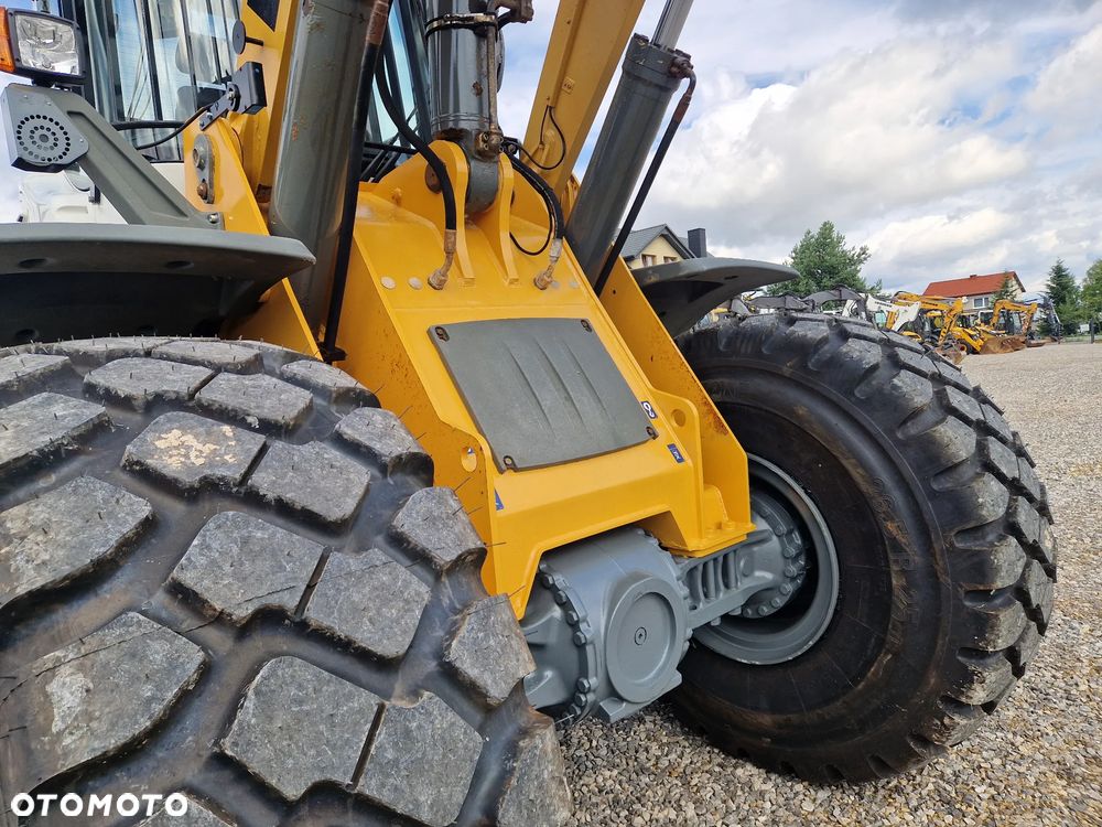 Liebherr L576 - 13