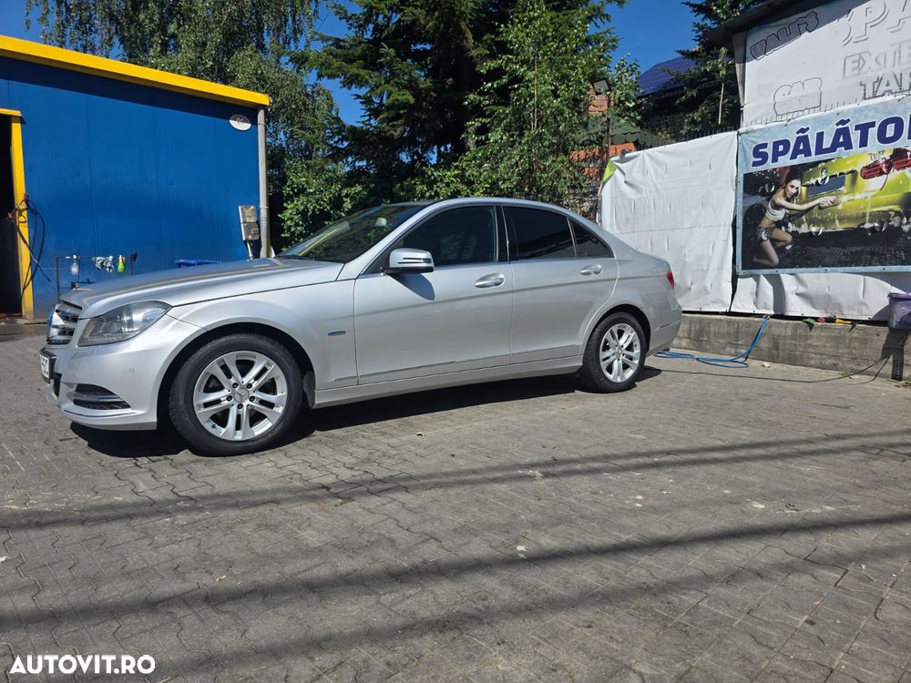 Mercedes-Benz C - 11