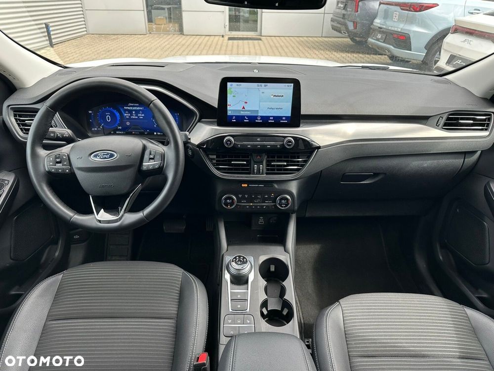 Ford Kuga - 10