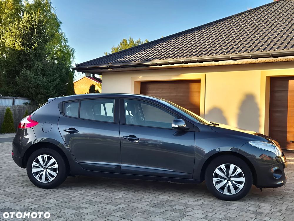 Renault Megane 2012 photo 3