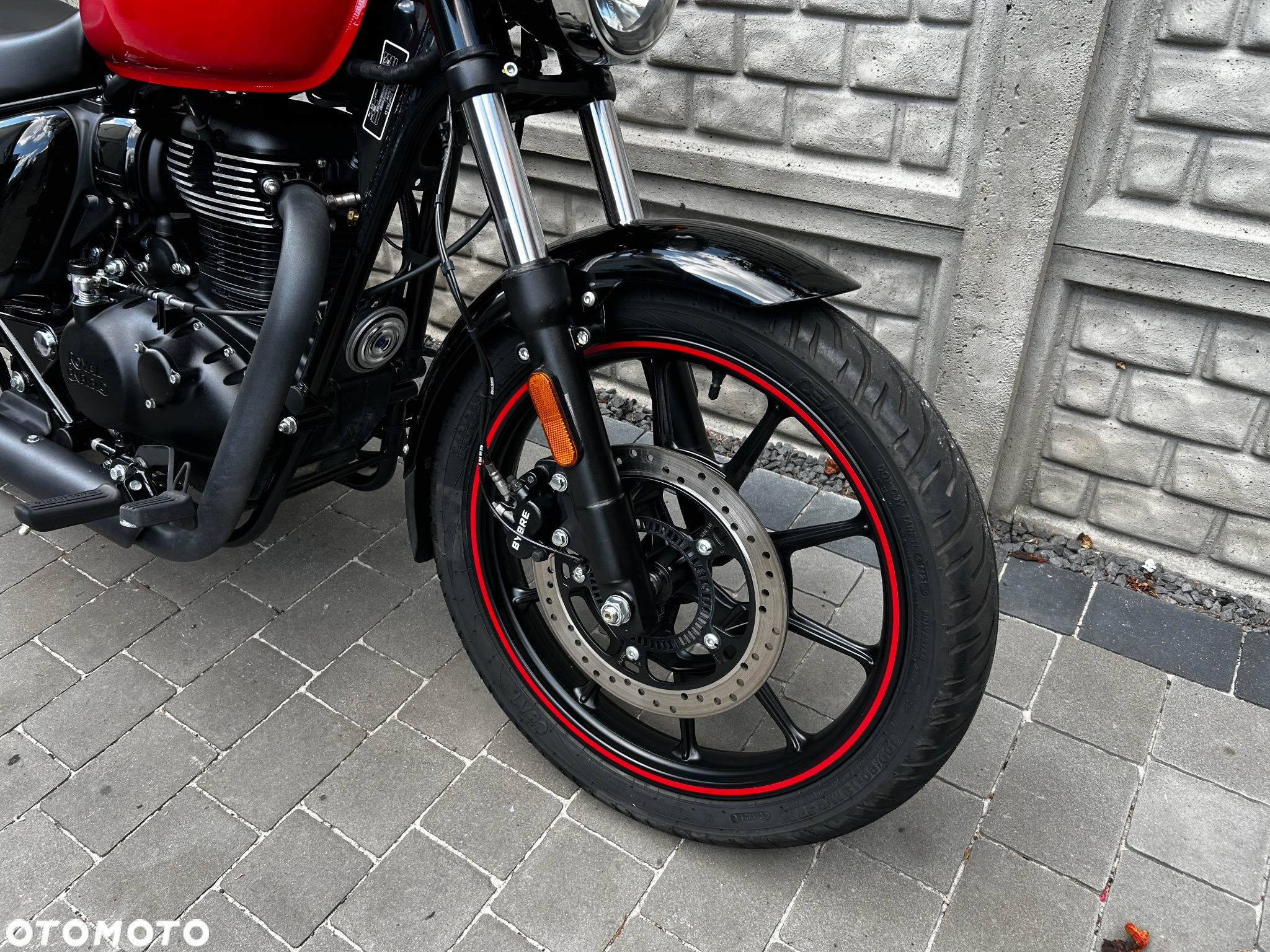 Royal Enfield Meteor - 9