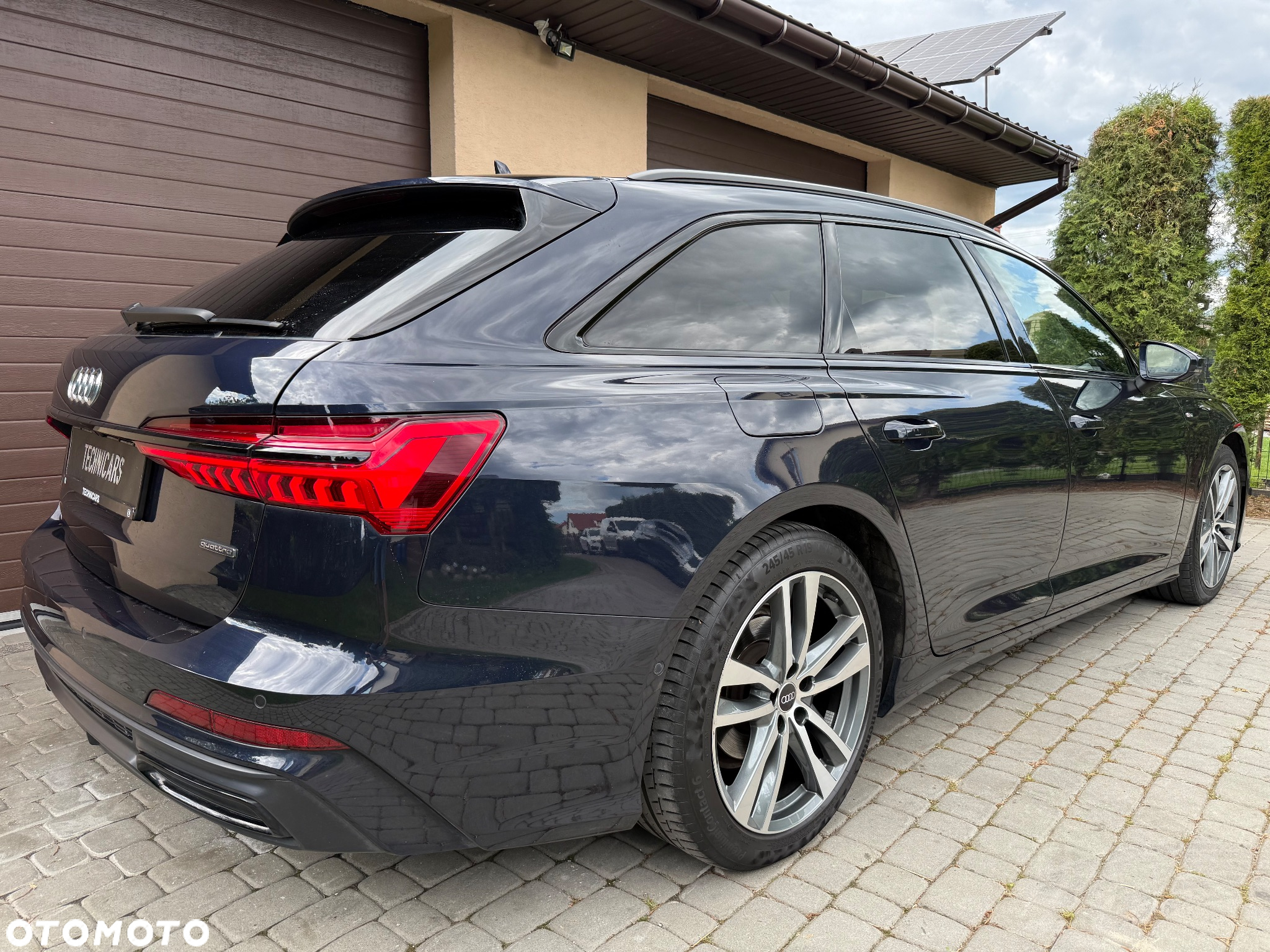Audi A6 Avant 40 TDI quattro S tronic S line - 12