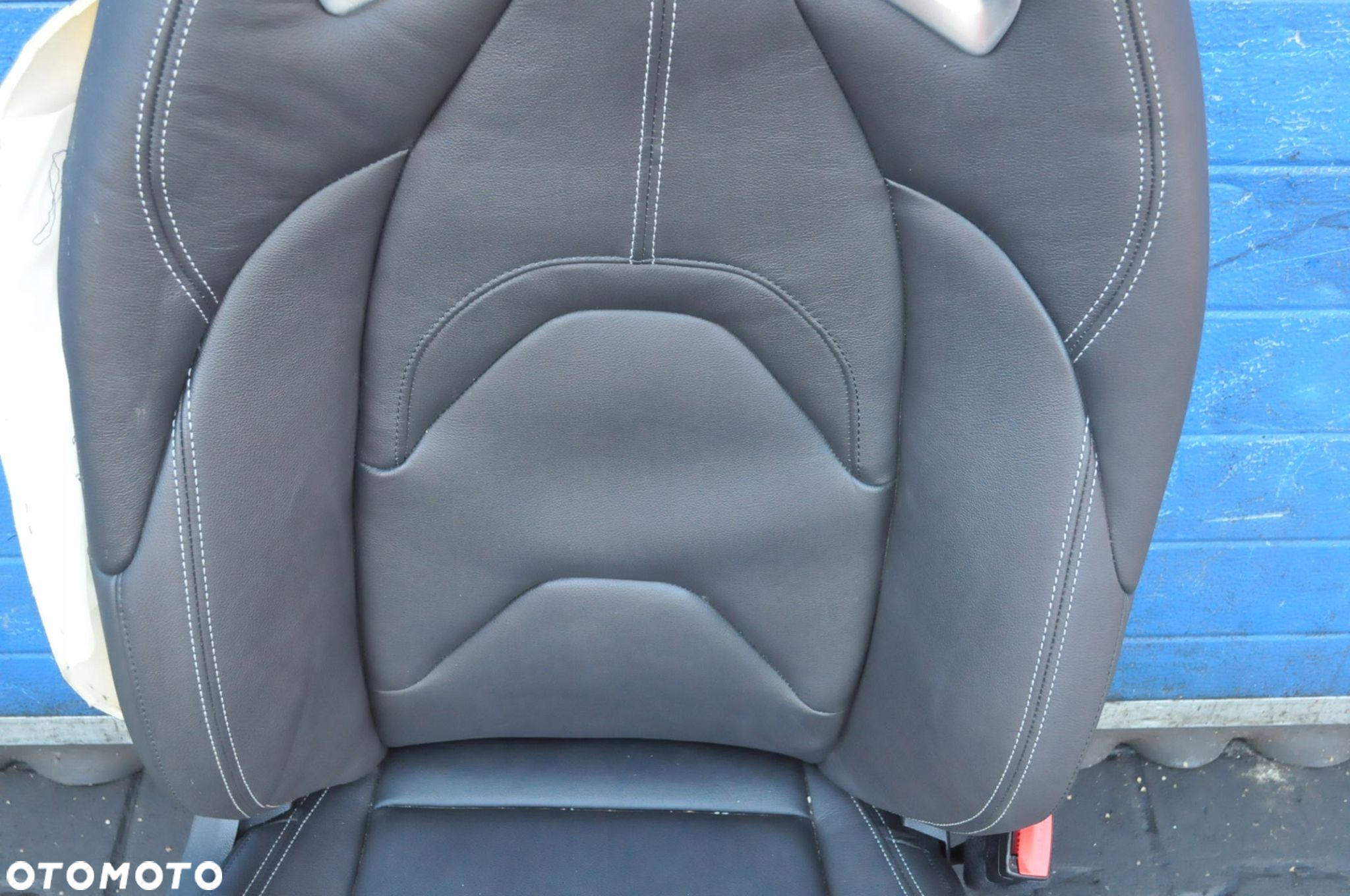 TOYOTA SUPRA MK5 GR PRZEKŁADKA WNĘTRZA FOTELE KANAPA BOCZKI SKÓRA 23R - 15