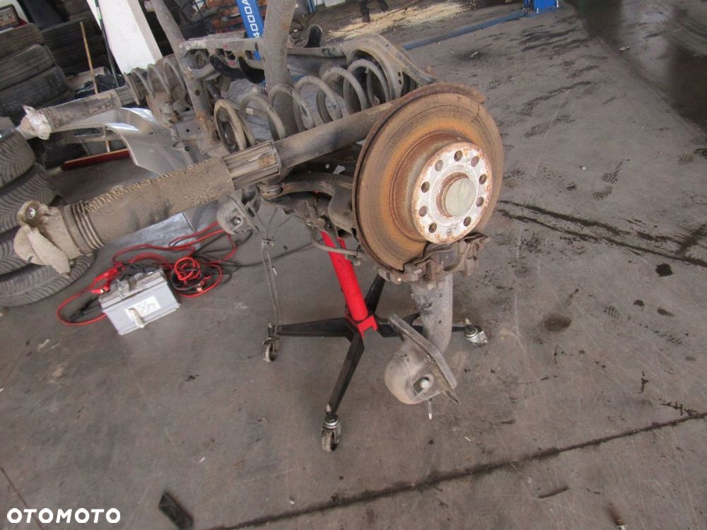 Volkswagen Golf VII 2016 tył zawieszenie oś - 5