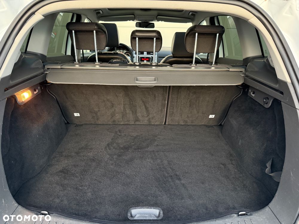 Ford Kuga - 26