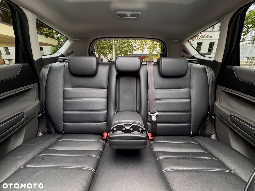 Ford Kuga 2.0 TDCi 4x4 Titanium - 25