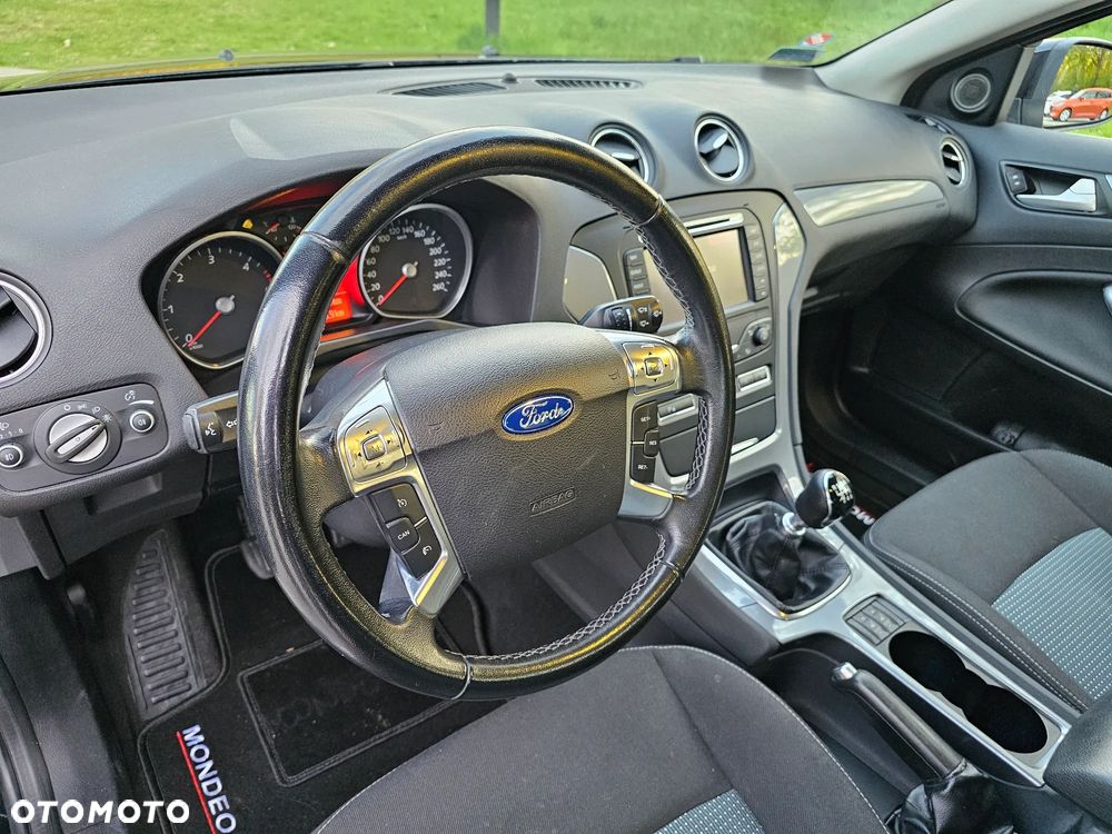 Ford Mondeo 2.0 TDCi Champions Edition - 20