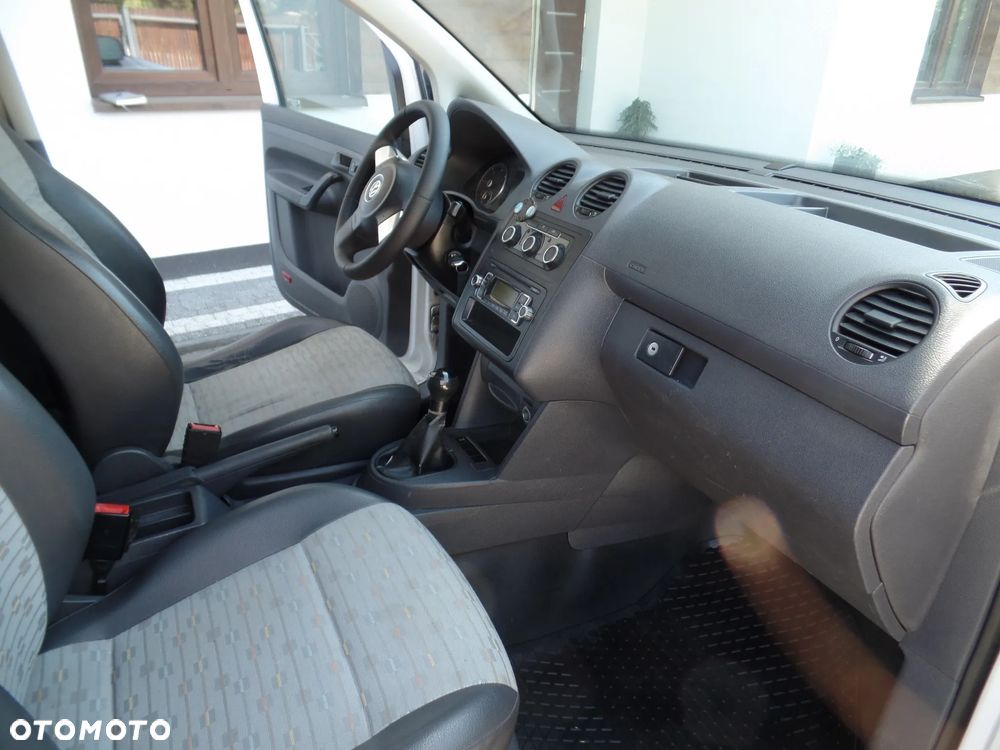 Volkswagen CADDY MAXI LONG - 12