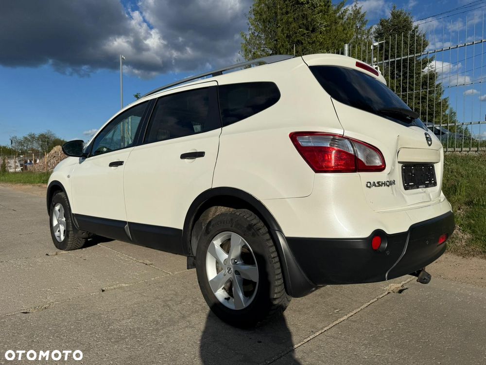 Nissan Qashqai+2 - 14
