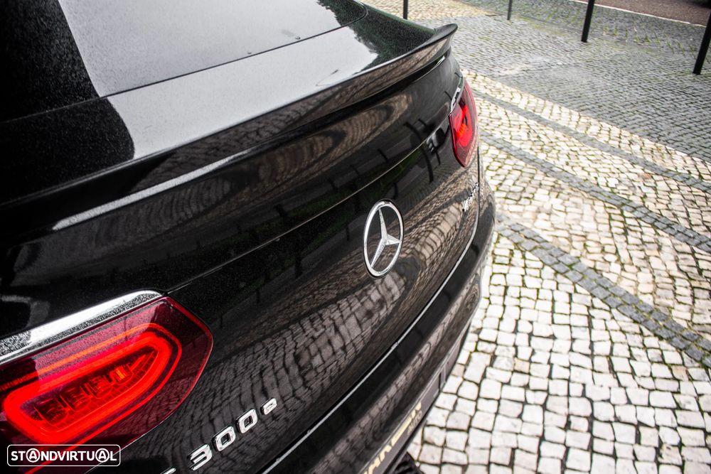 Mercedes-Benz GLC 300 e 4Matic 9G-TRONIC AMG Line - 10
