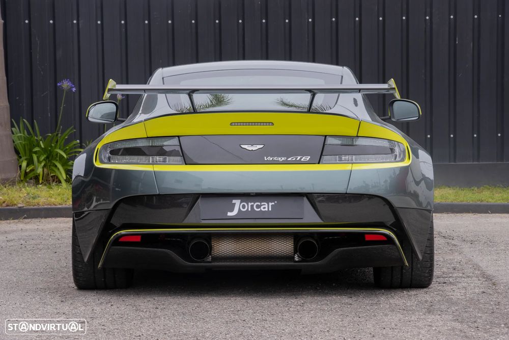 Aston Martin Vantage Coupe GT8 - 44