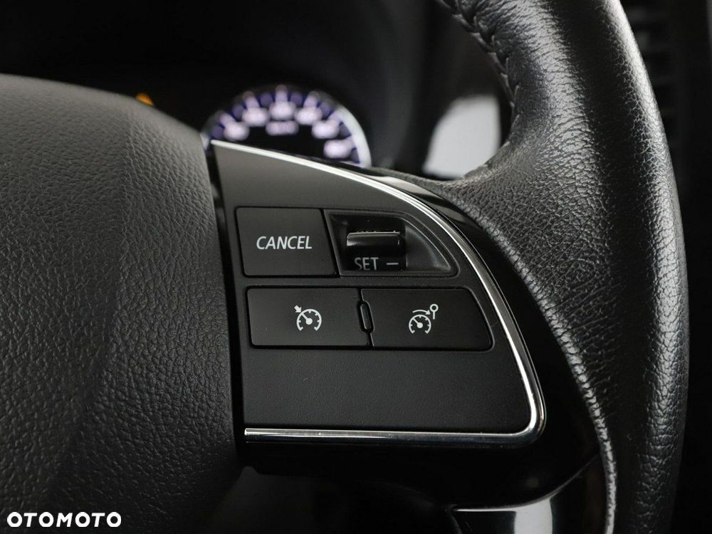 Mitsubishi Outlander 2.0 2WD Edition 100 - 28