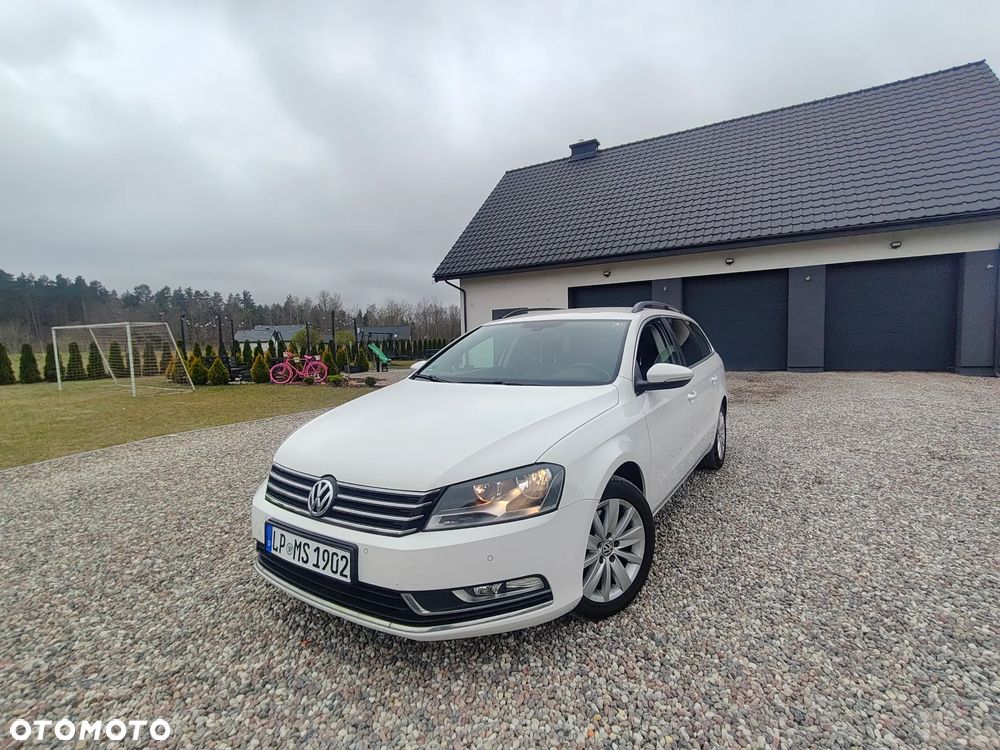 Volkswagen Passat - 4