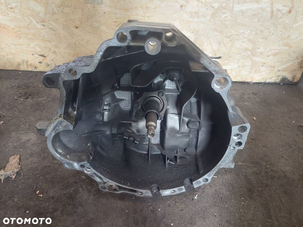 SKRZYNIA BIEGÓW AUDI A6 C5 1.8 T MANUAL 5 BIEGÓW OŚKA EHV - 2