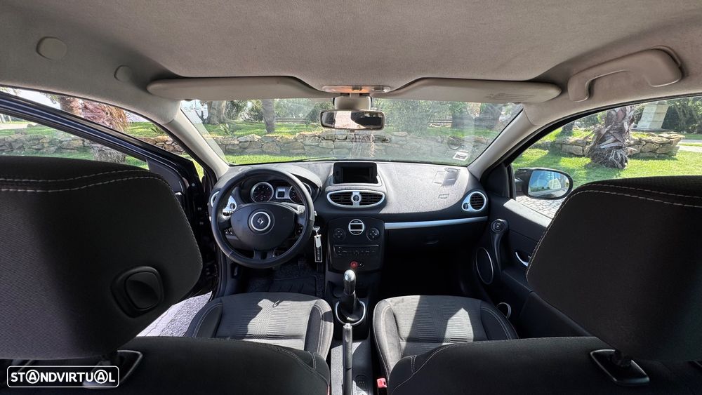 Renault Clio - 2