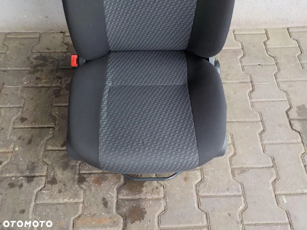 VW CRAFTER LIFT FOTEL SIEDZENIE KIEROWCY - 2