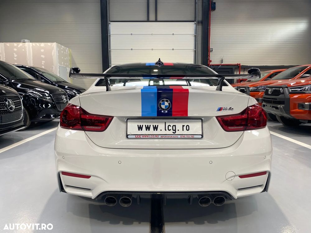 BMW M4 - 4