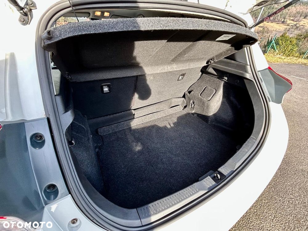 Toyota Auris 1.6 Premium - 7