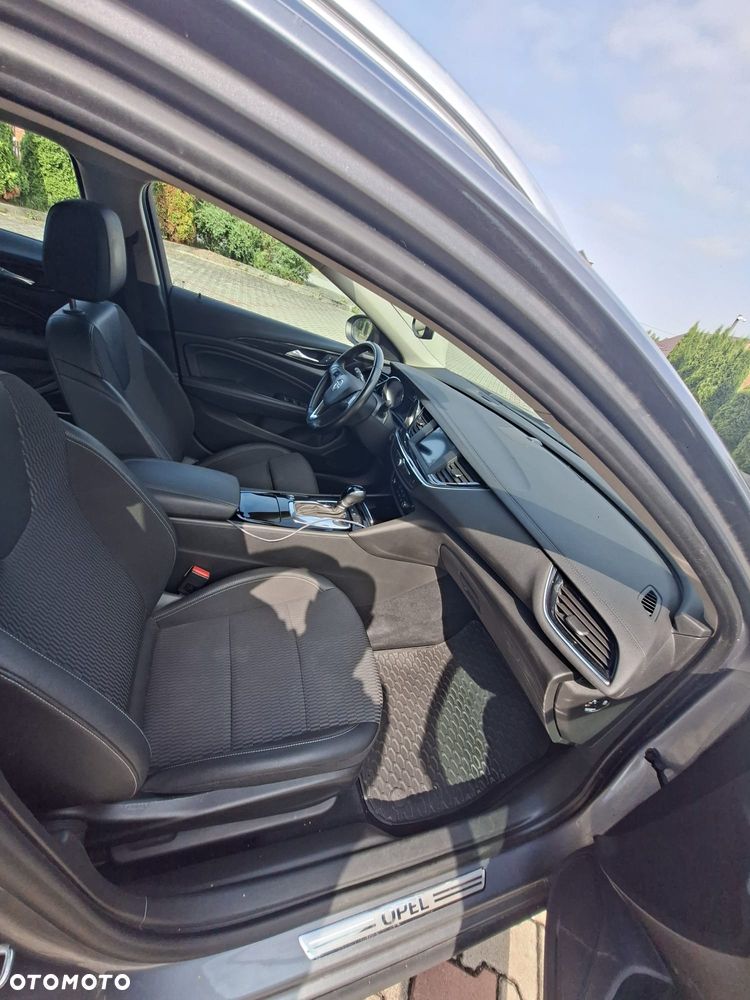Opel Insignia - 8