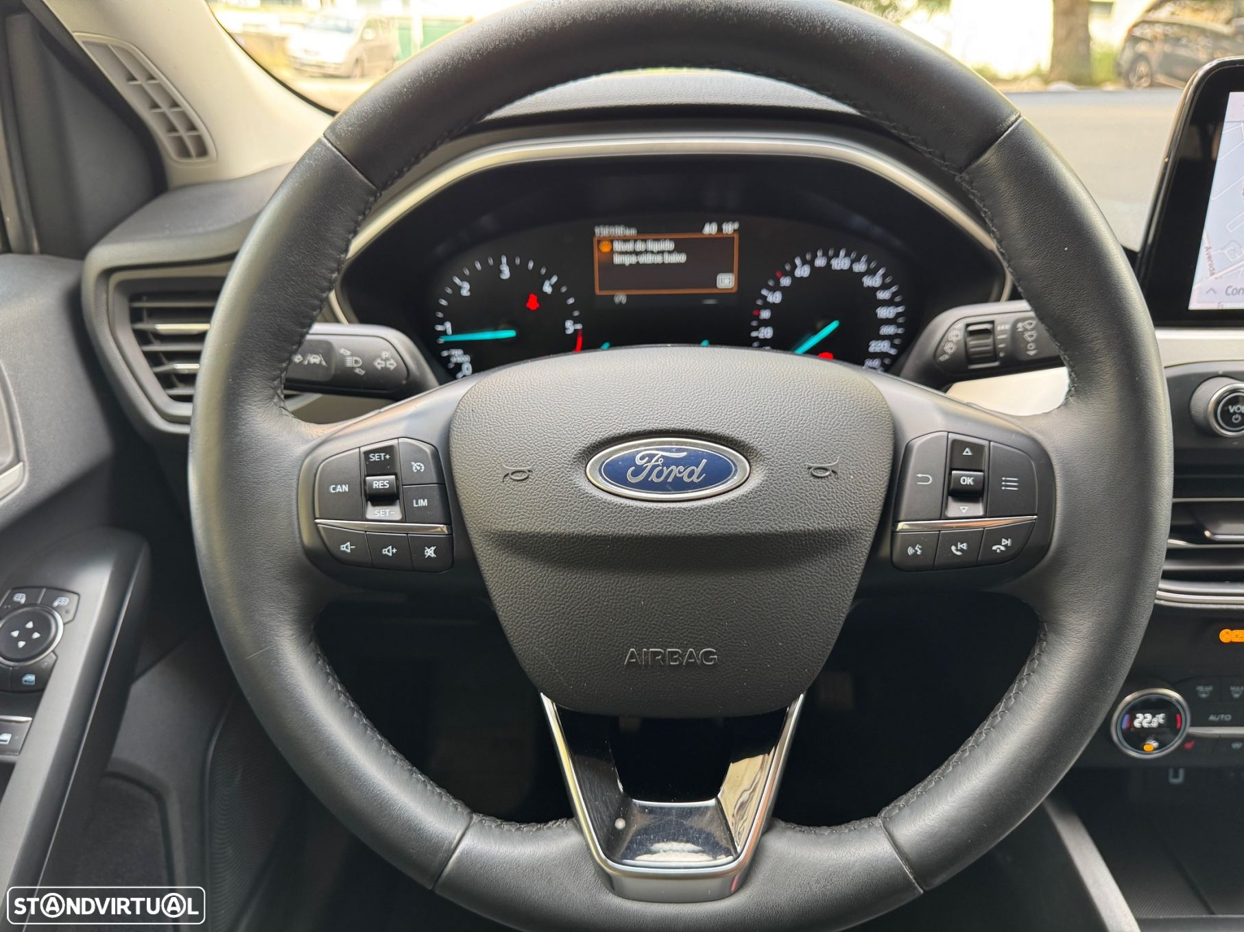 Ford Focus SW 1.5 TDCi EcoBlue Active - 11
