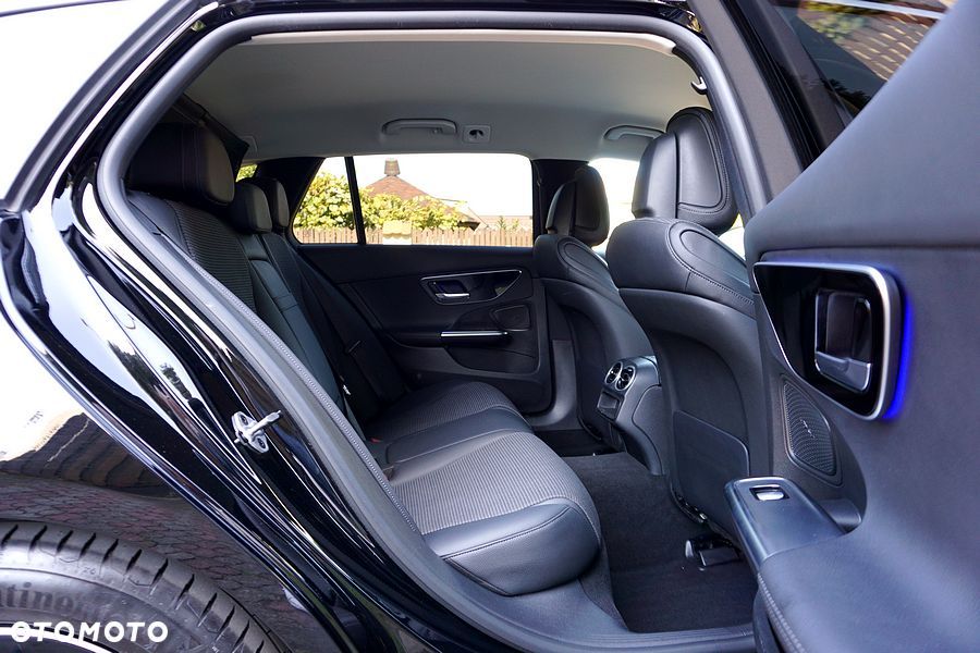 Mercedes-Benz Klasa C 220 d 9G-TRONIC - 23