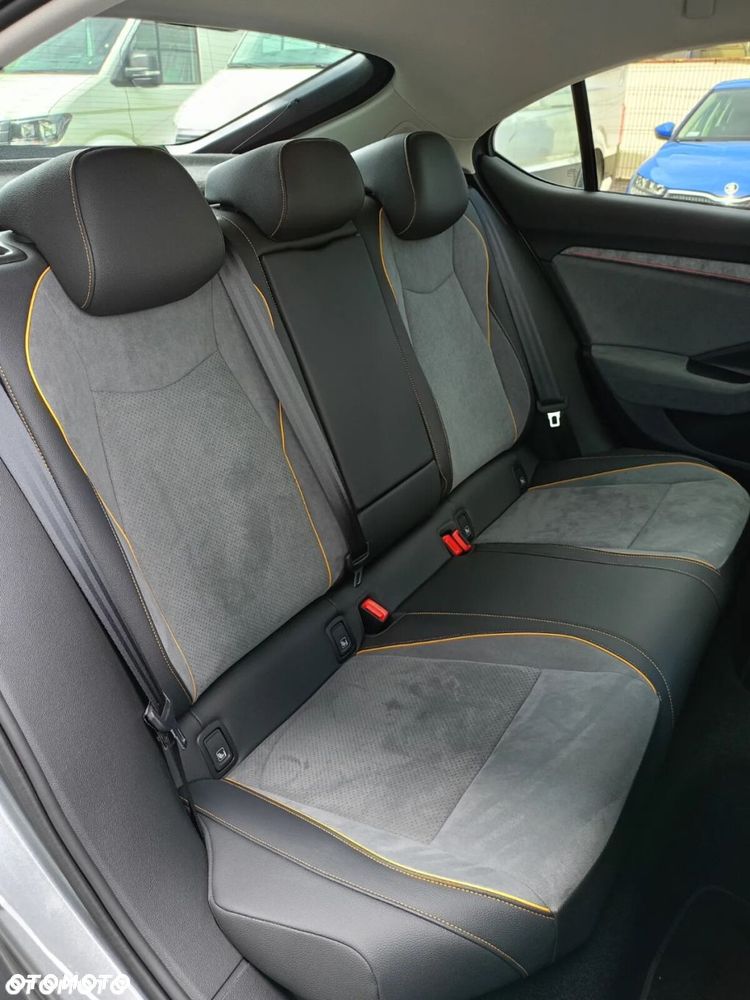 Skoda Superb 1.5 TSI mHEV Selection DSG - 8