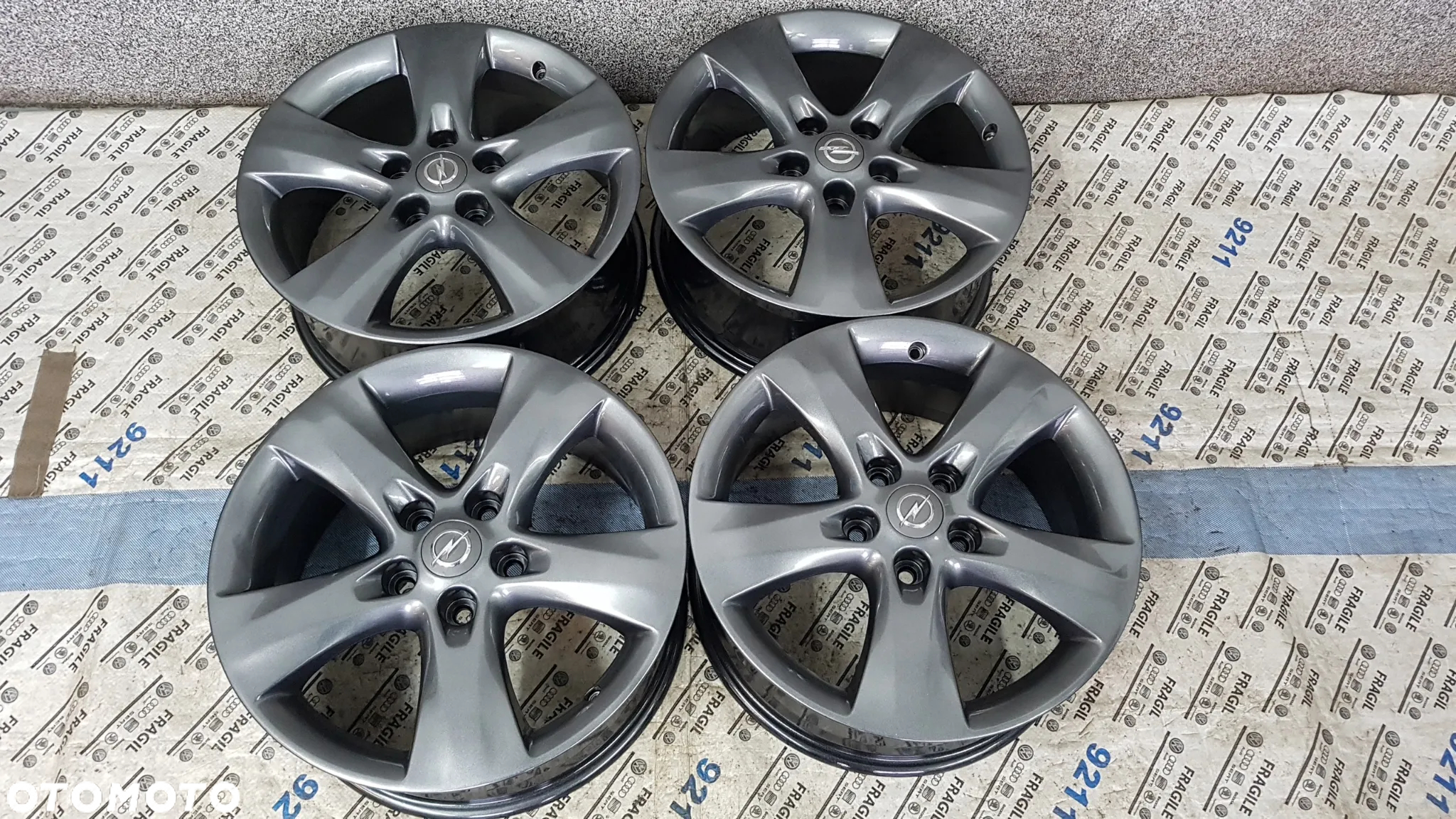 FELGI ALU ORYGINAŁ GM OPEL INSYGNIA B ASTRA J ZAFIRA C  7jx17  ET44 5x115 CZUJNIKI - 2