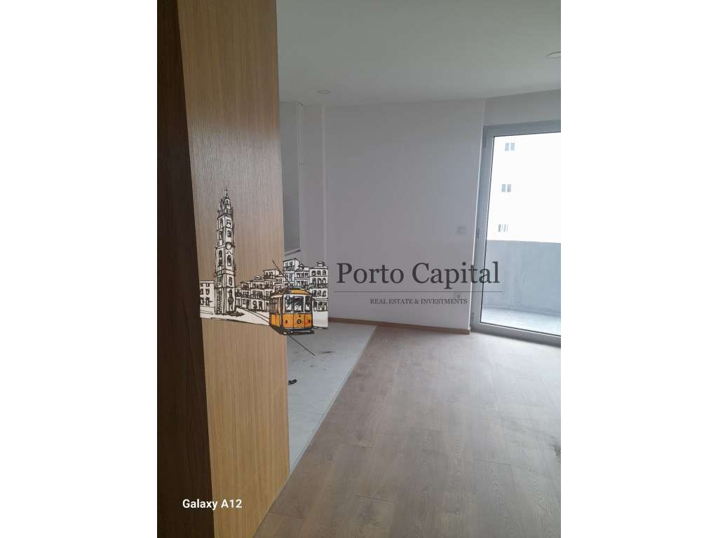 EXCELENTES APARTAMENTOS T1, JUNTO AO BESSA, COM VARANDA E 1 LUGAR D... - Grande imagem: 2/20