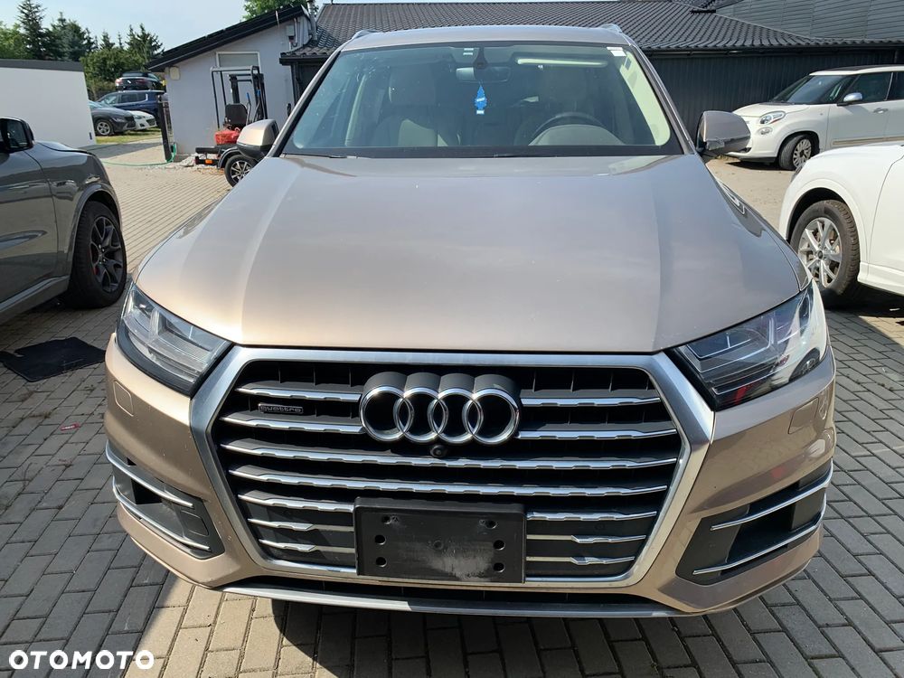 Audi Q7 3.0 TFSI Quattro Tiptronic - 5