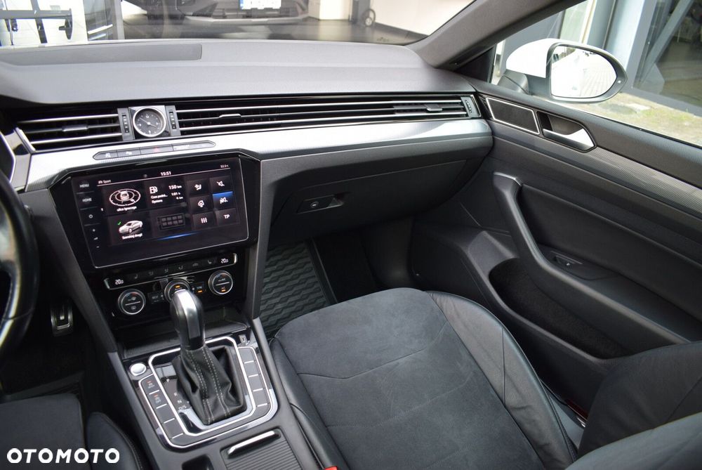Volkswagen Arteon 2.0 TDI Bi-Turbo SCR 4Mot R-Line DSG - 24