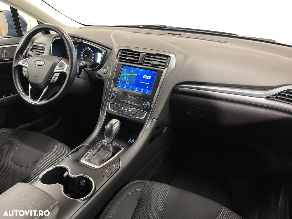 Ford Mondeo 2.0 HEV Titanium - 9