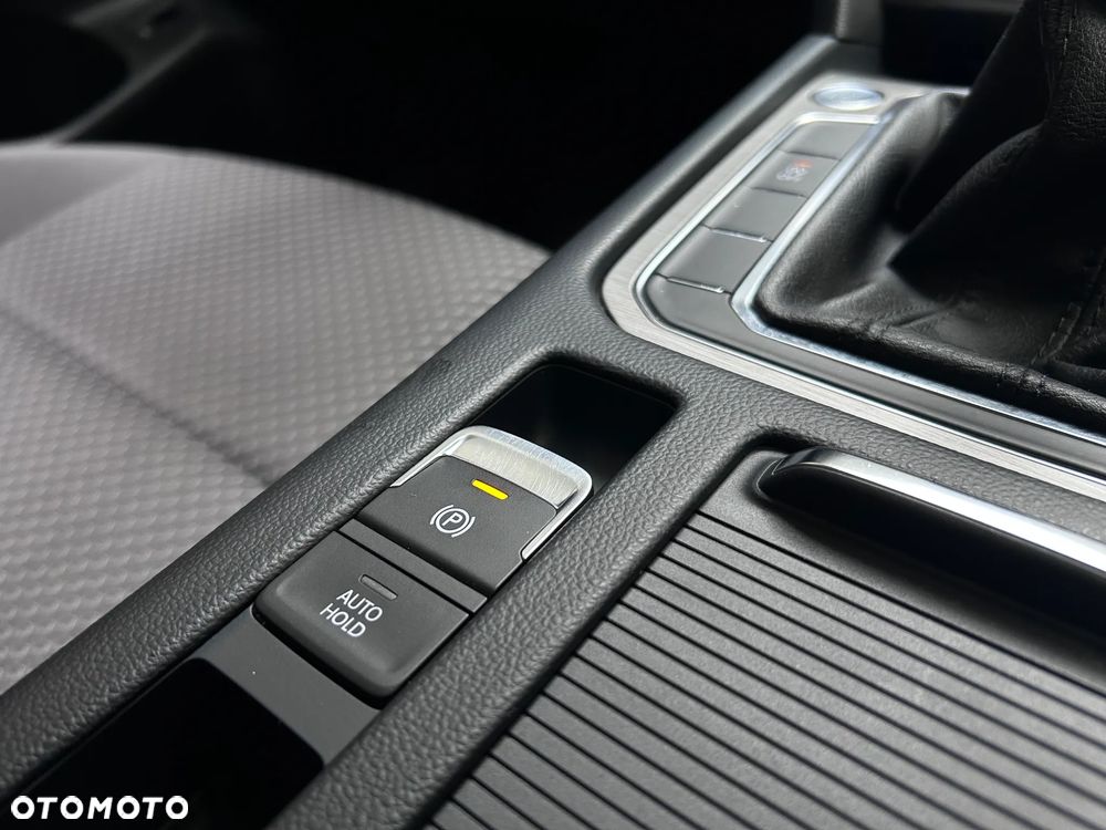 Volkswagen Passat 1.5 TSI EVO Essence - 24
