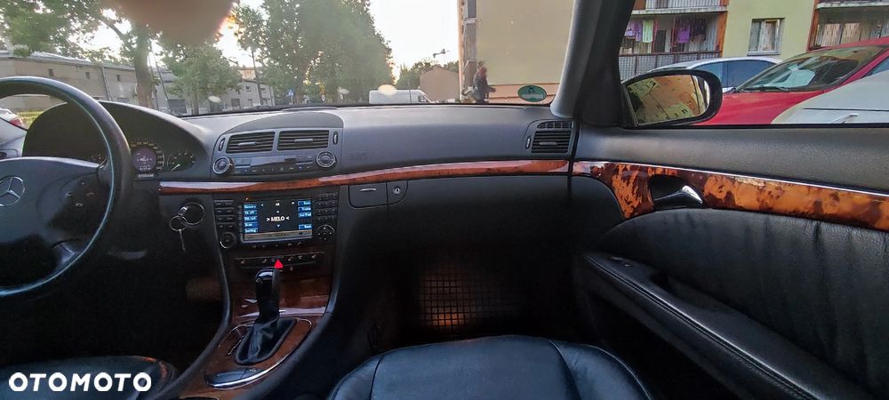 Mercedes-Benz Klasa E 350 Elegance - 16
