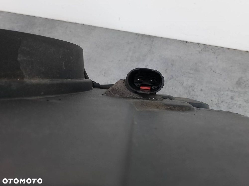 WENTYLATOR CHŁODNICY MERCEDES-BENZ KLASA E W210 A2105052355 2.0 16V E200 - 4