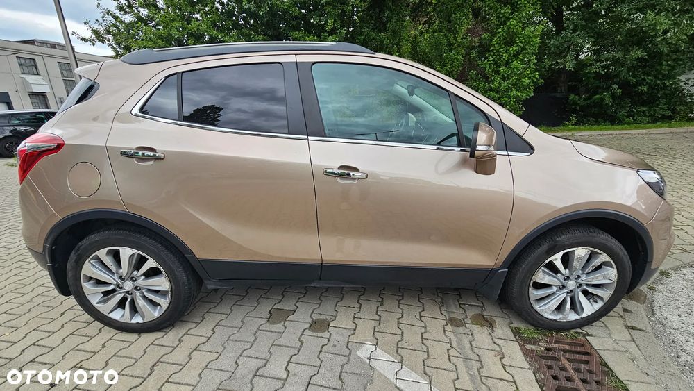 Buick Encore - 2