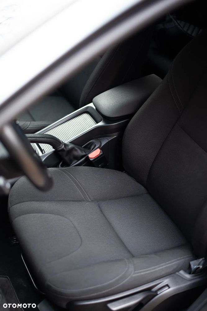 Volvo V40 T2 Geartronic Kinetic - 15