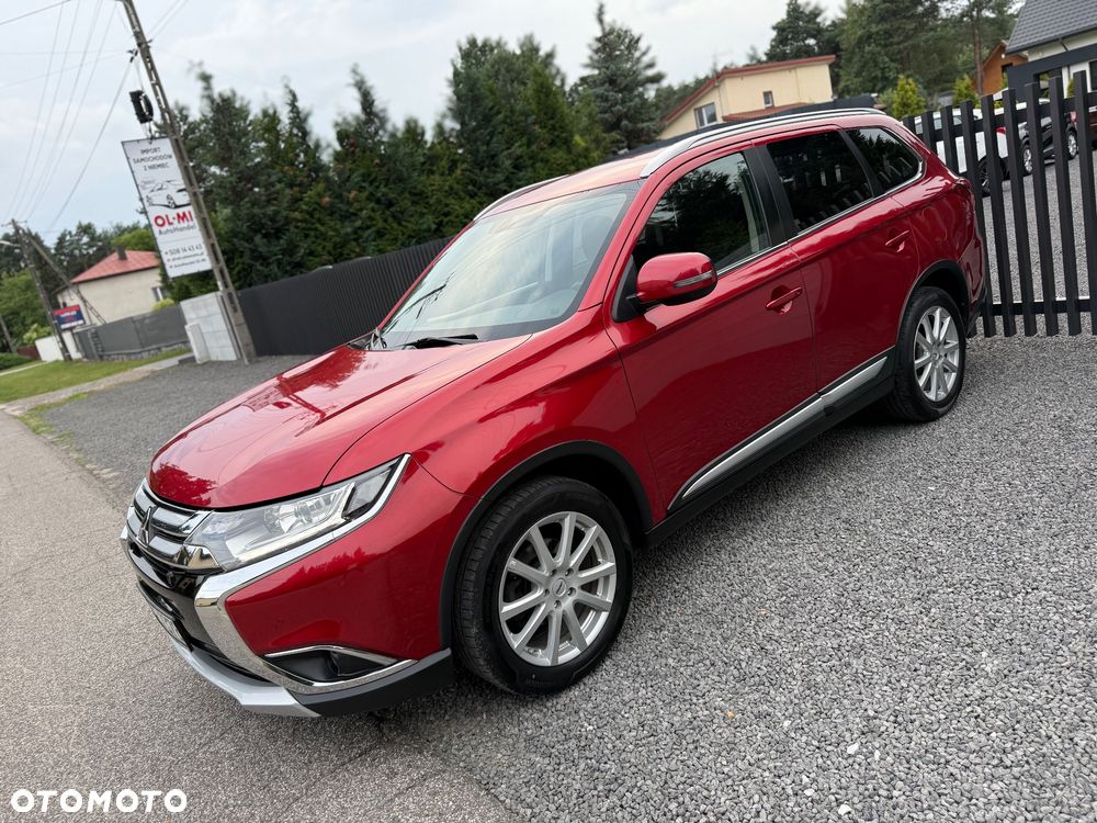 Mitsubishi Outlander 2.0 2WD Diamant - 2