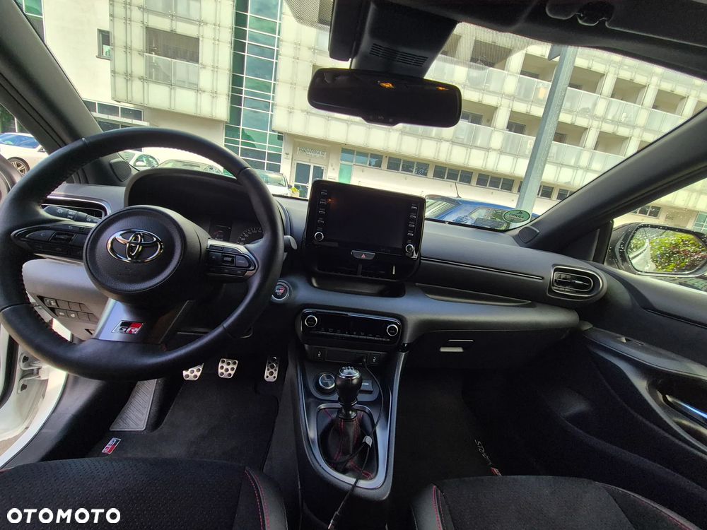 Toyota GR Yaris - 22